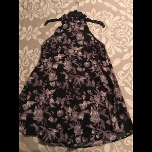Sleeveless dress.